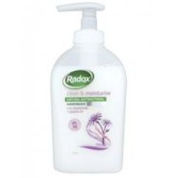 Radox Clean & Moist Handwash 300ml